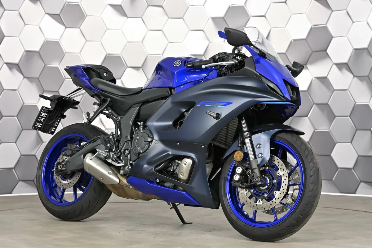 Yamaha YZF-R7