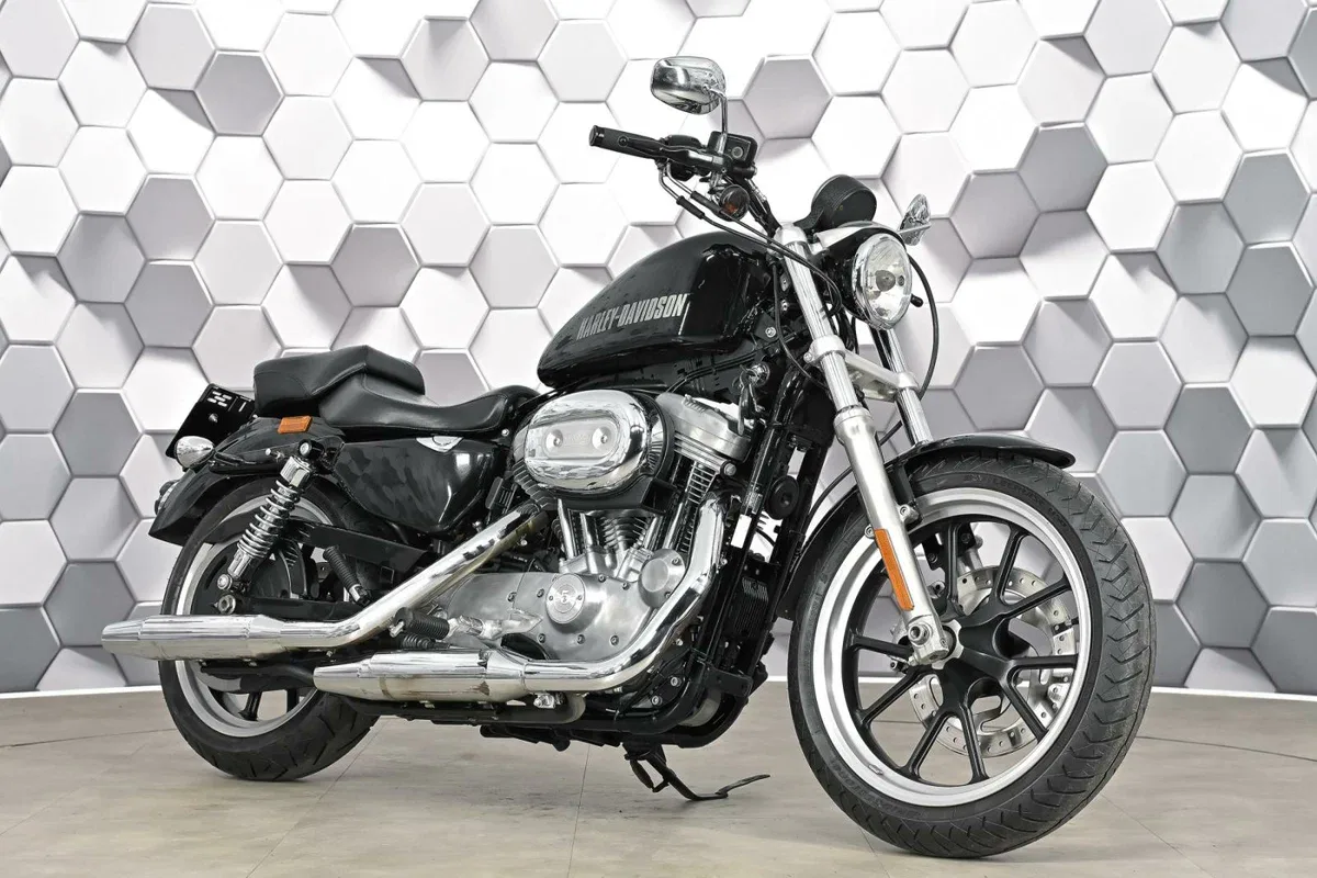 Harley-Davidson Sportster 883