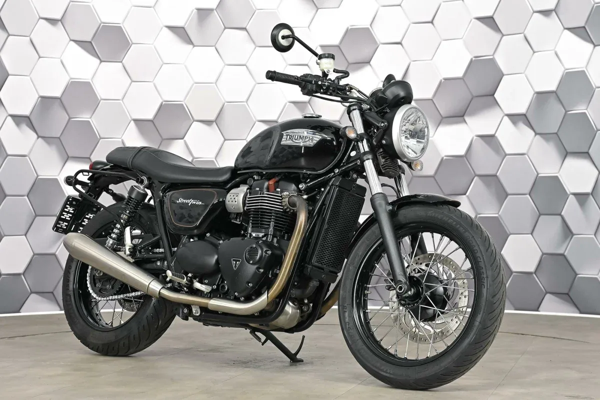 Triumph Street Twin