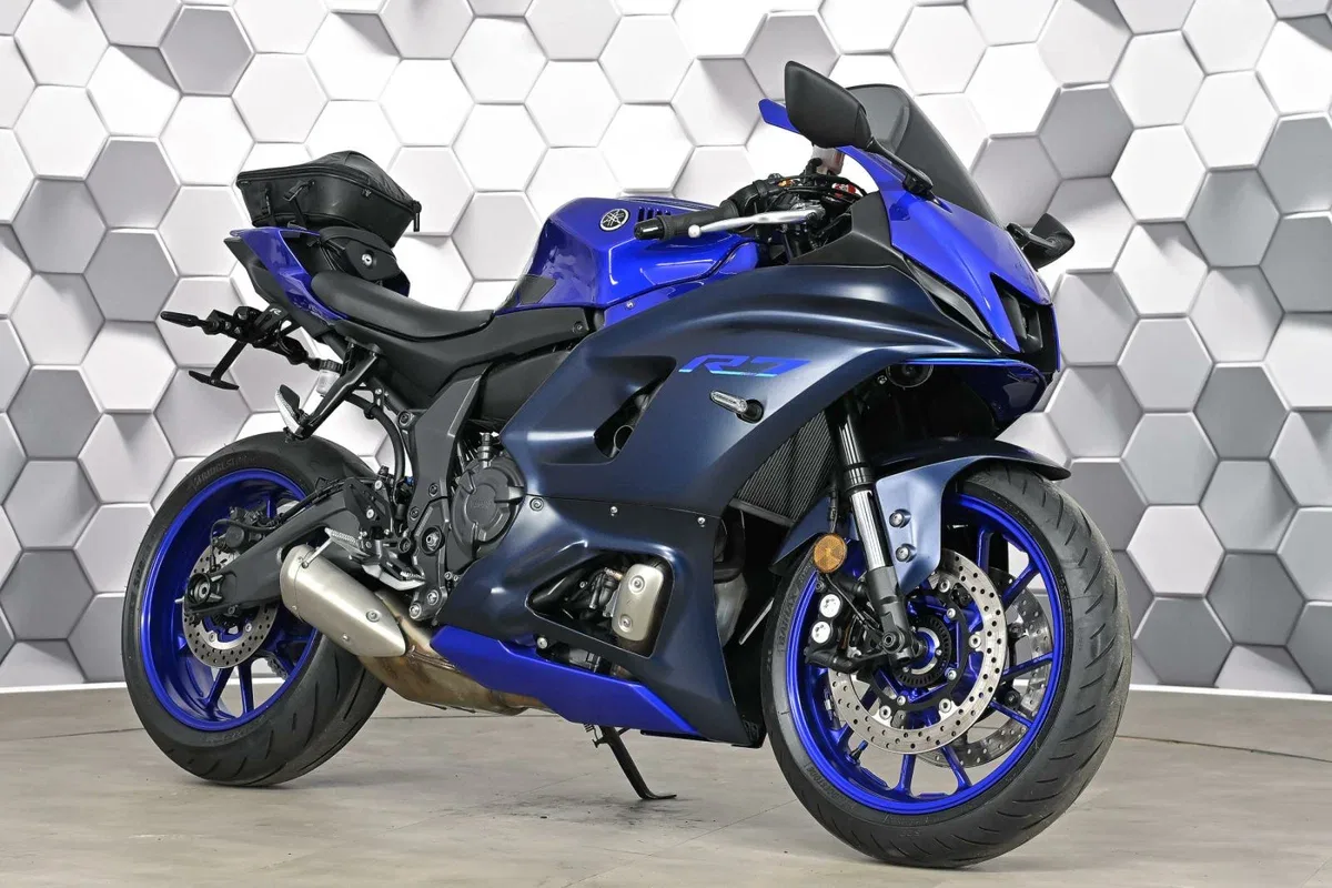 Yamaha YZF-R7