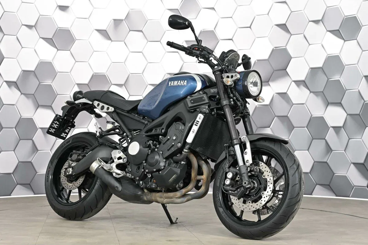 Yamaha XSR900