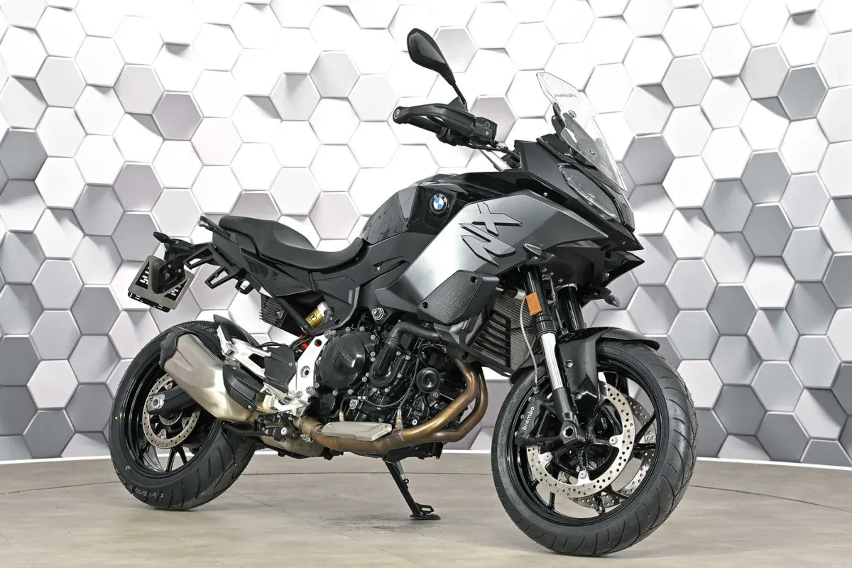 BMW F 900 XR