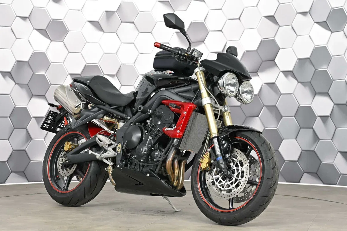 Triumph Street Triple