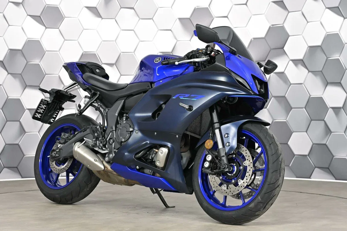 Yamaha YZF-R7