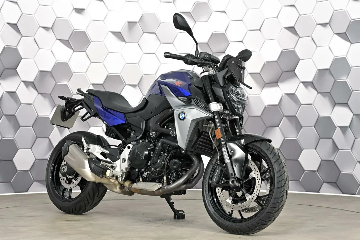 BMW F 900 R