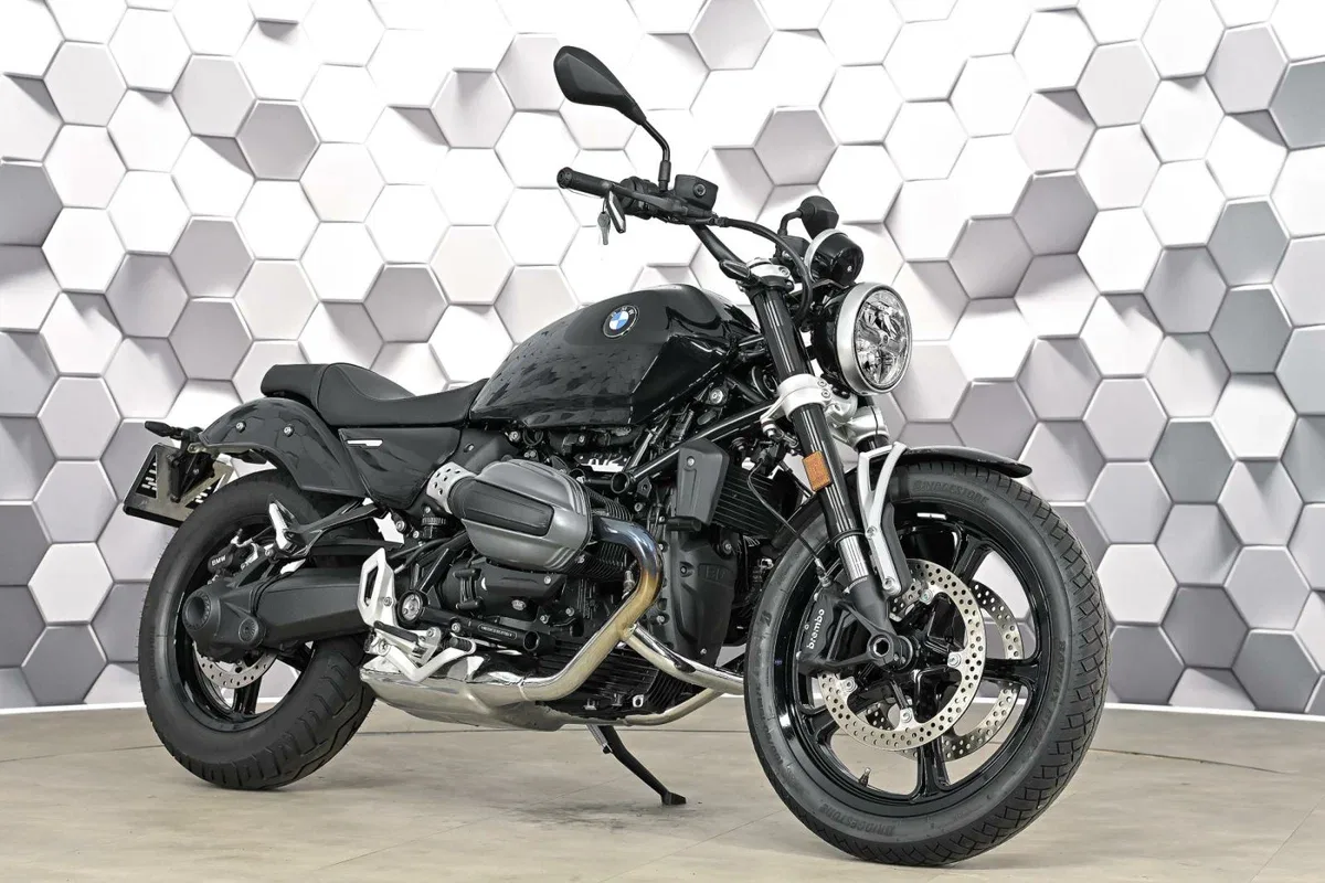BMW R 12