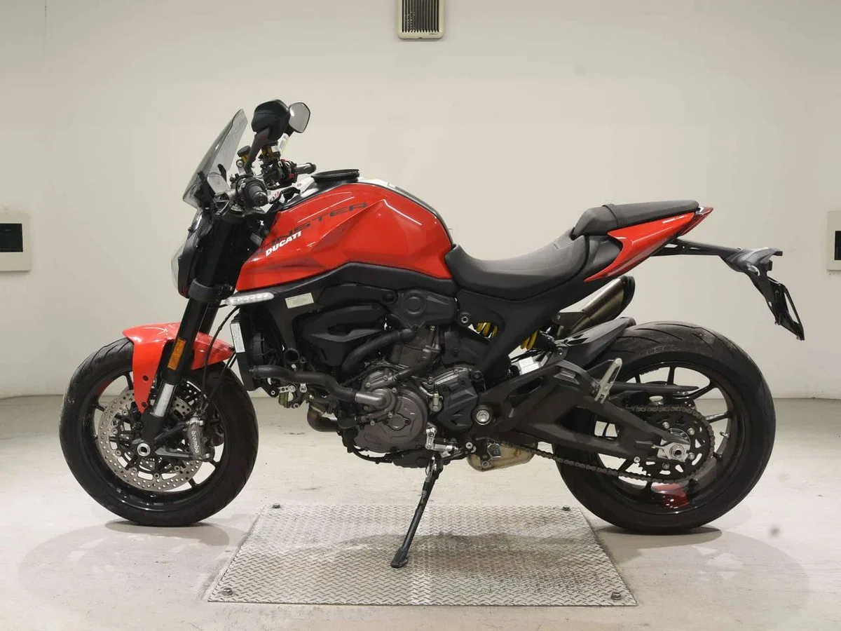 Ducati Monster 937