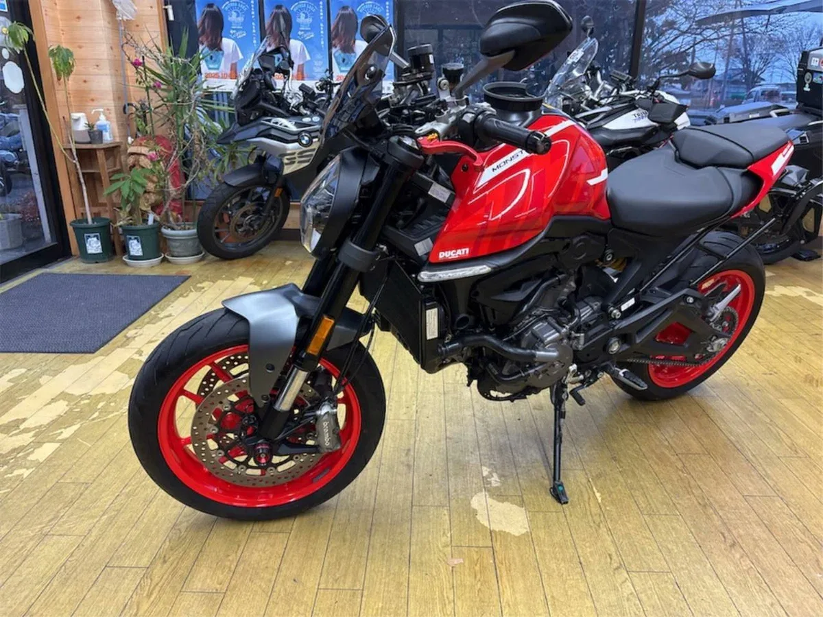 Ducati Monster 937