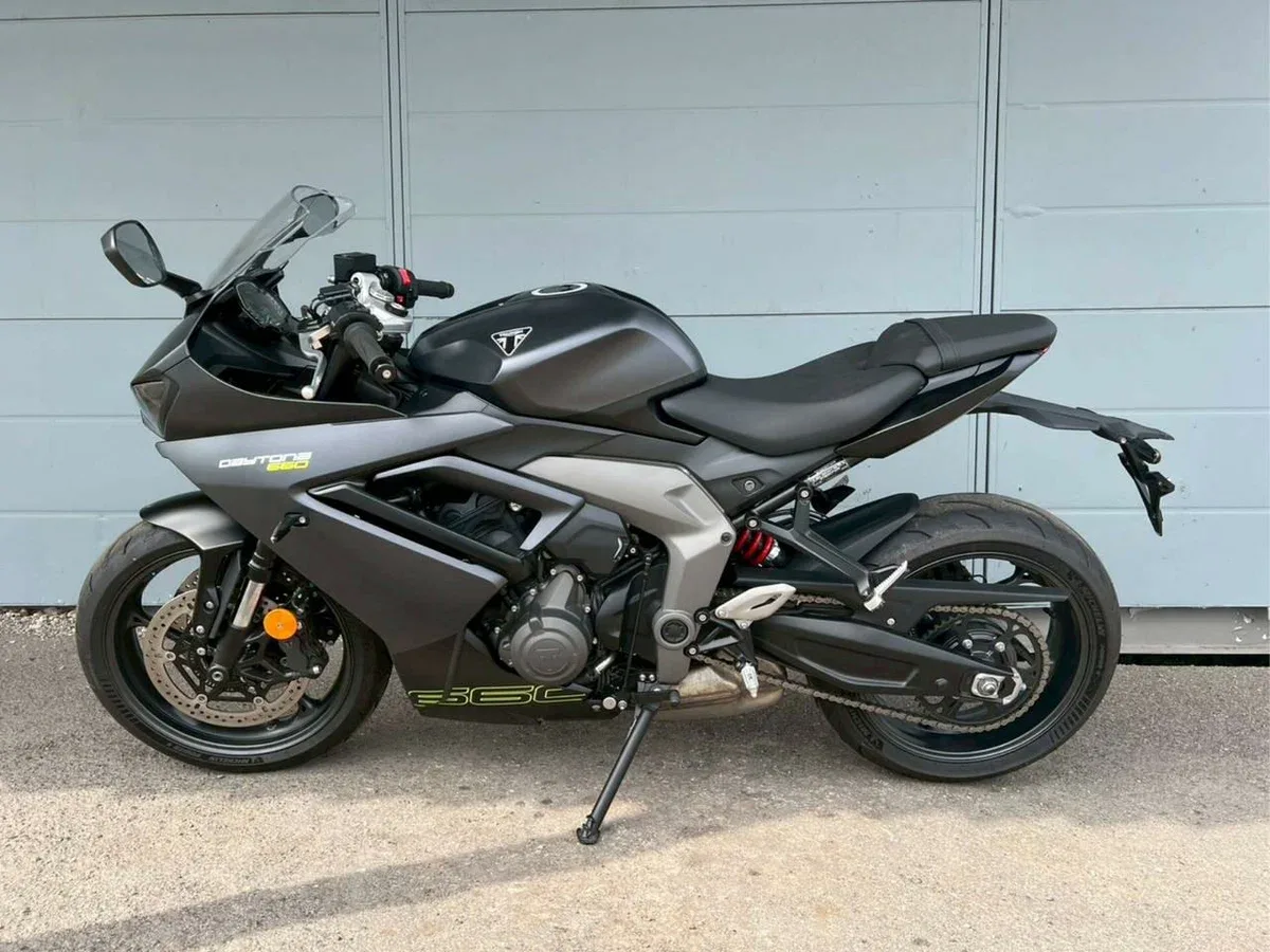 Triumph Daytona 660