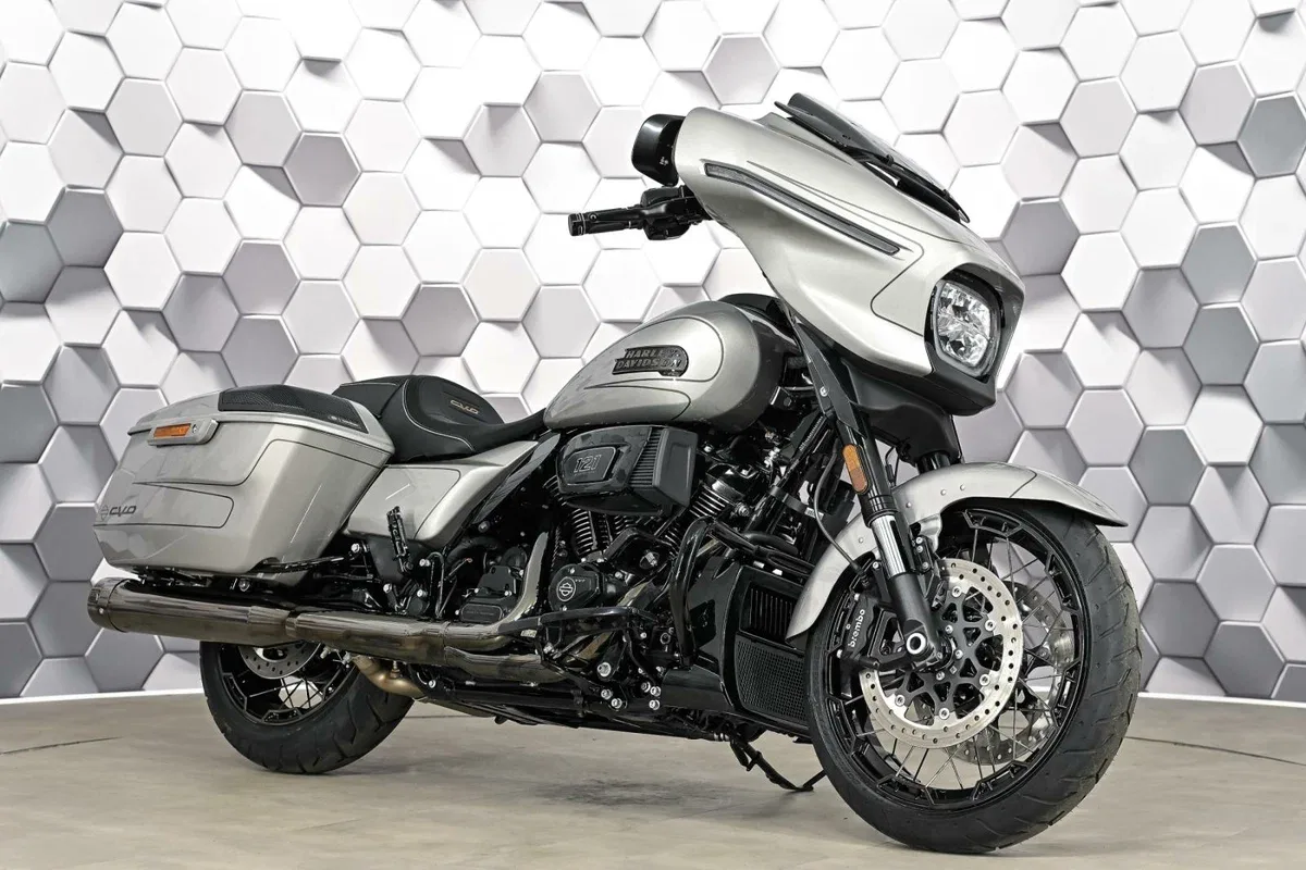Harley-Davidson CVO Street Glide
