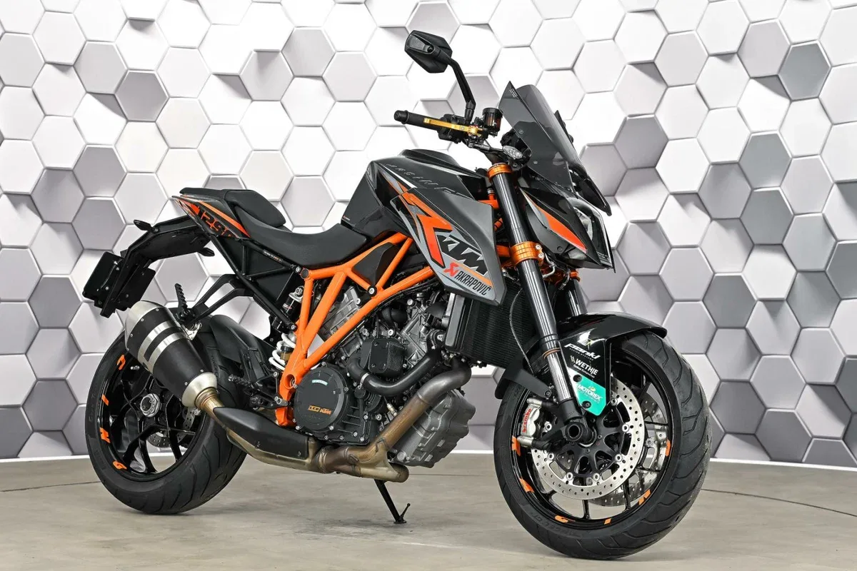 KTM AG 1290 Super Duke R