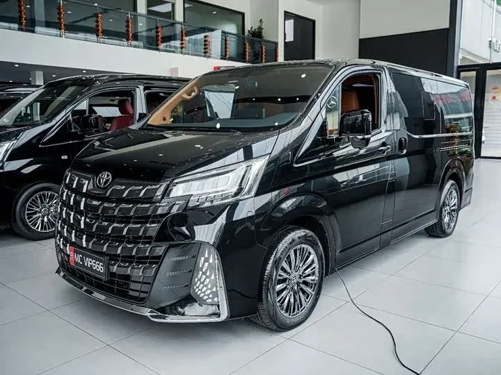 Toyota HiAce H300