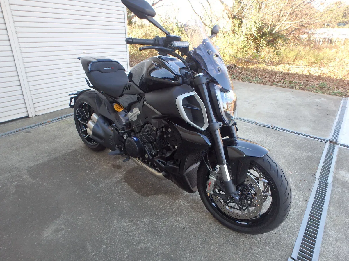 Ducati Diavel V4