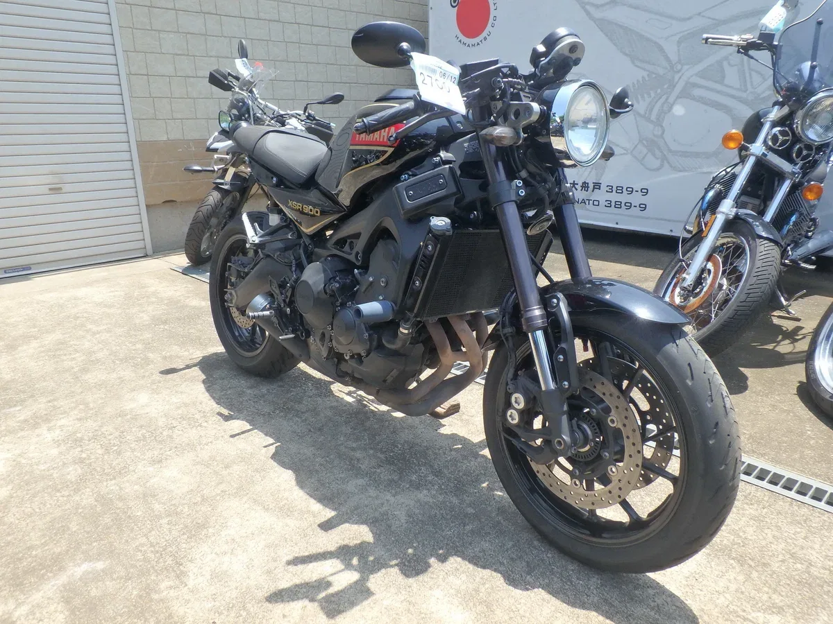Yamaha XSR900