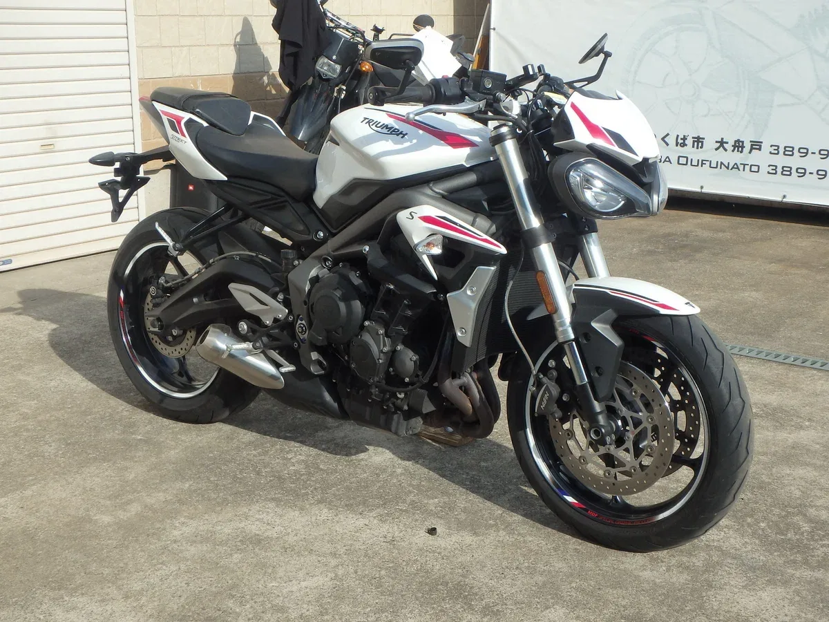 Triumph Street Triple