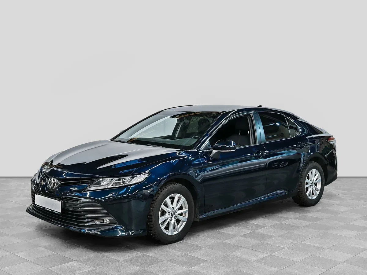 Toyota Camry VIII (XV70)