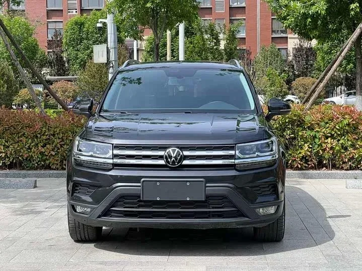 Volkswagen Tharu I