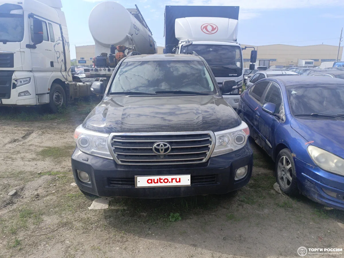Toyota Land Cruiser 200 Series Рестайлинг 1