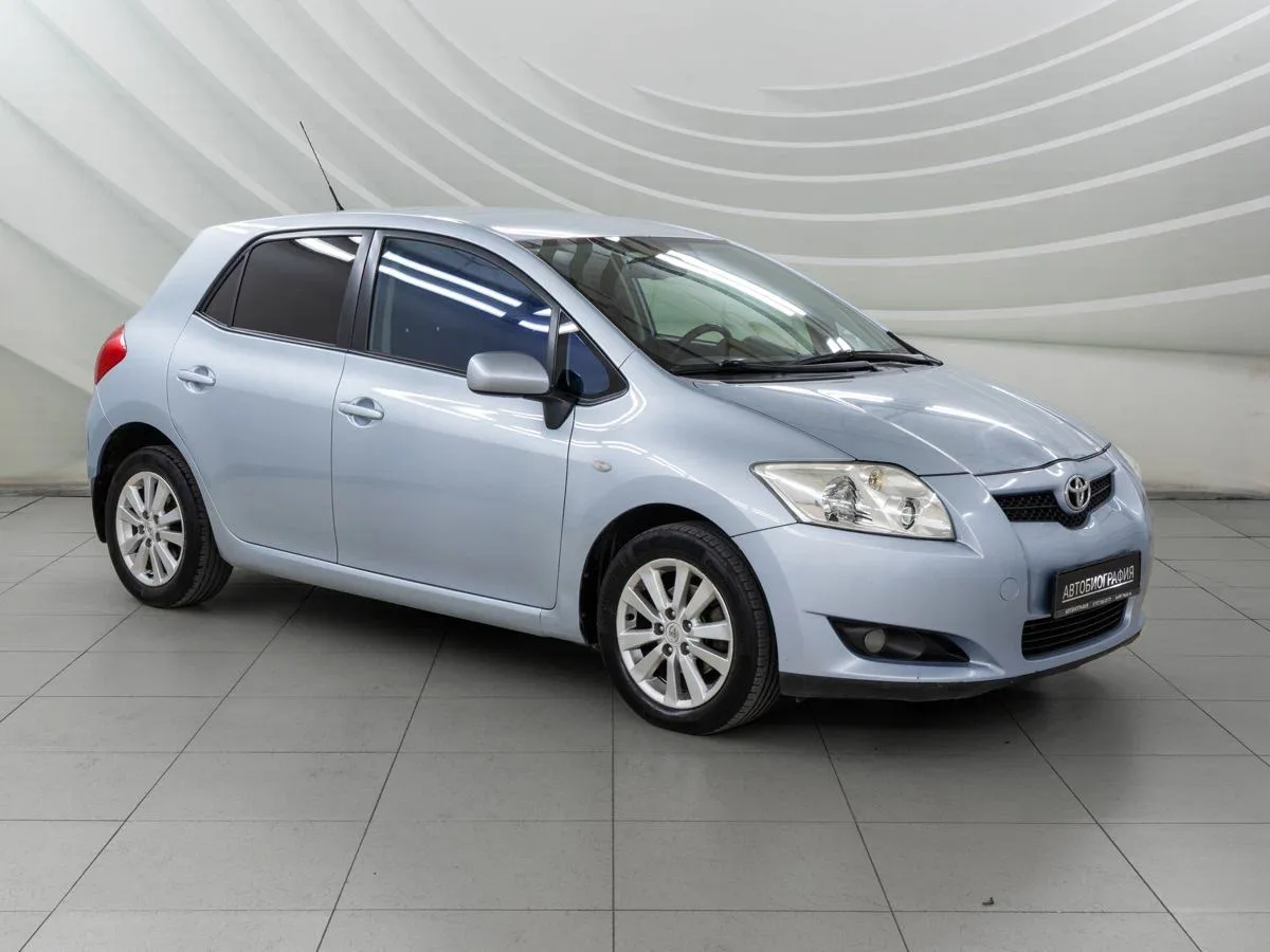Toyota Auris I