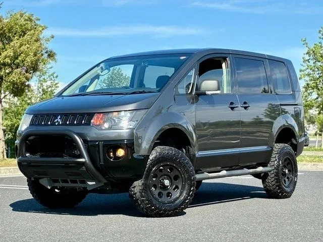 Mitsubishi Delica D:5 I