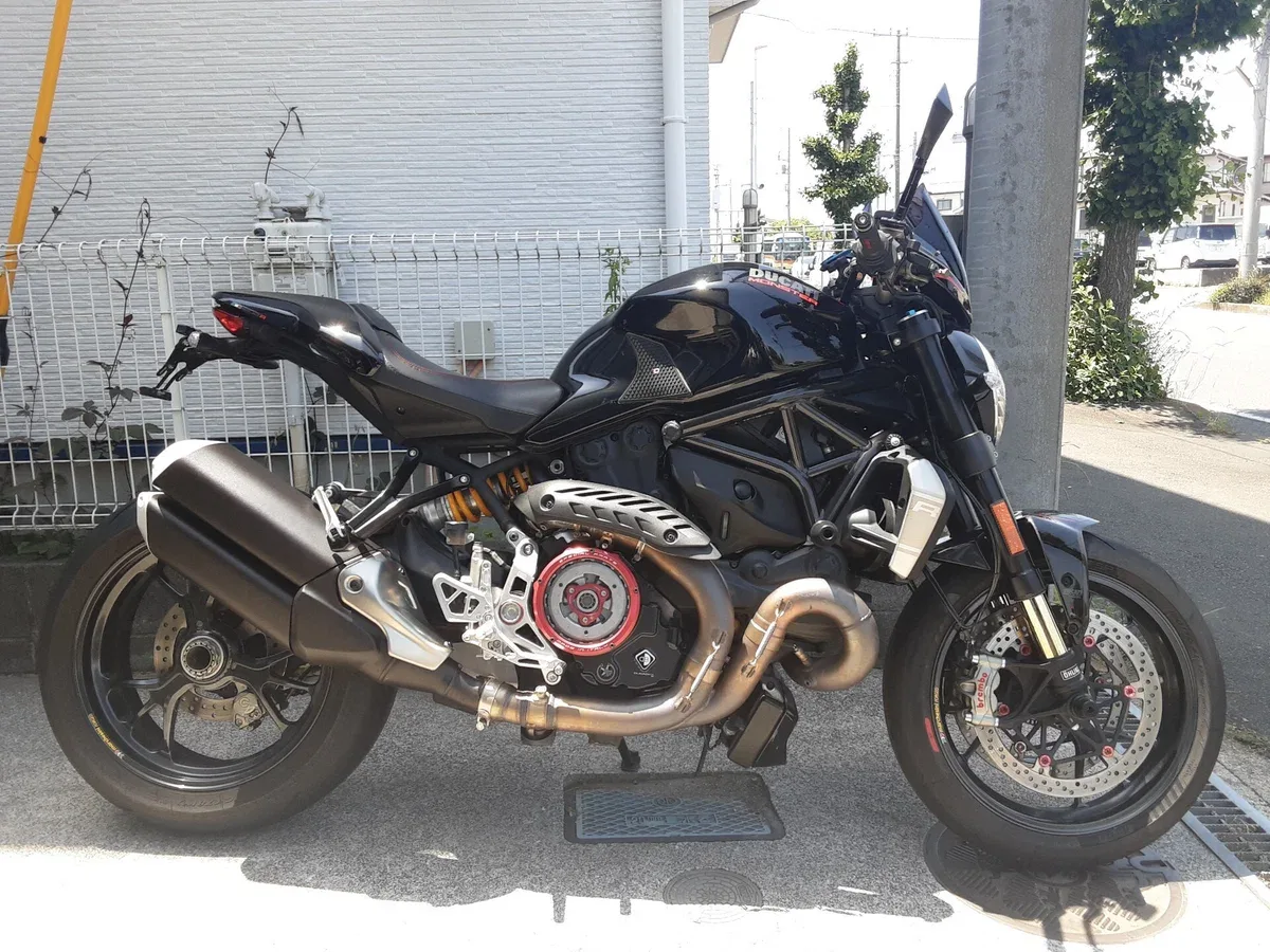 Ducati Monster 1200