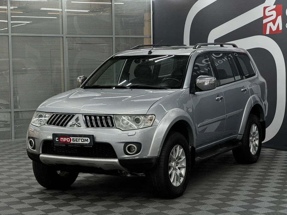 Mitsubishi Pajero Sport II