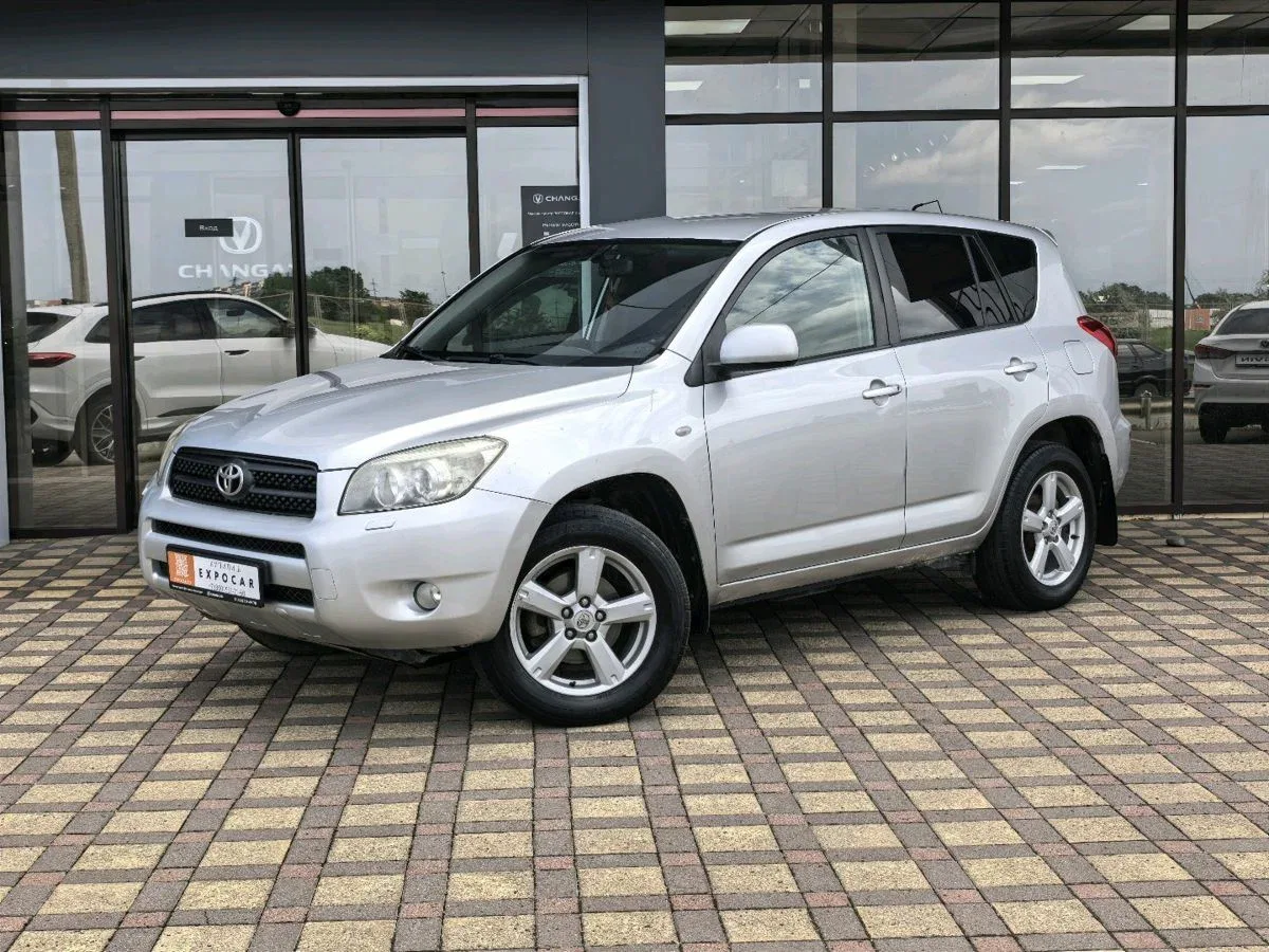 Toyota RAV4 III (XA30)