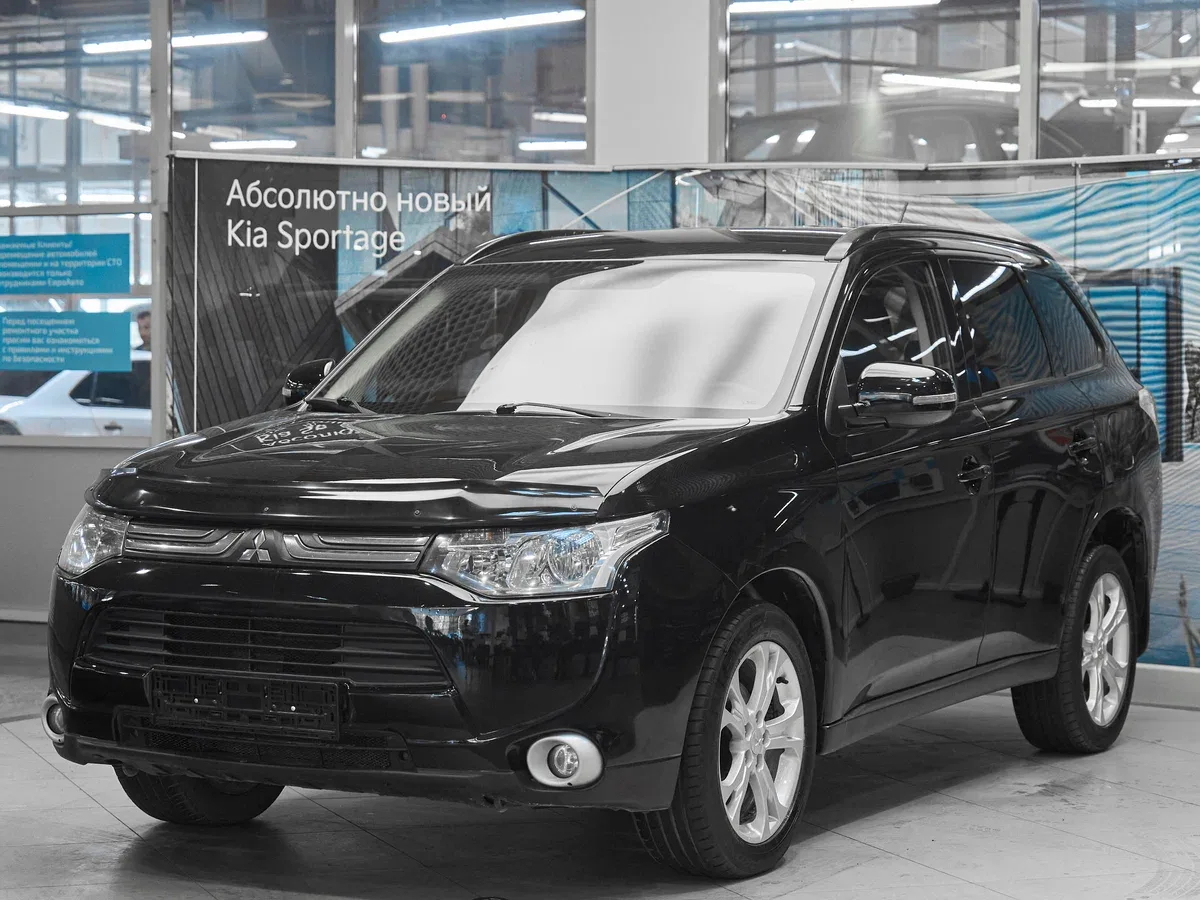 Mitsubishi Outlander III