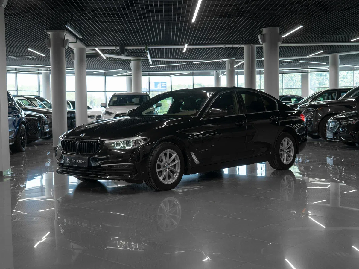 BMW 5 серии 520i VII (G30/G31/G38)
