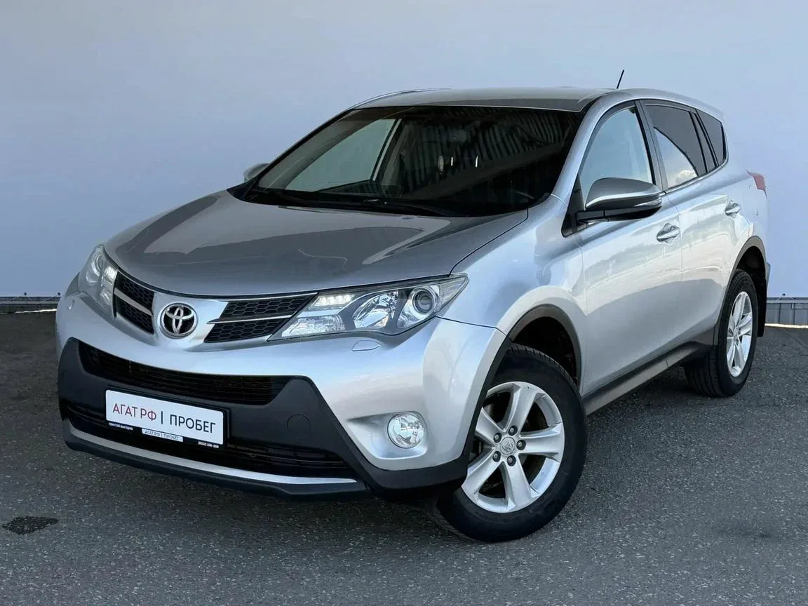 Toyota RAV4 IV (XA40)