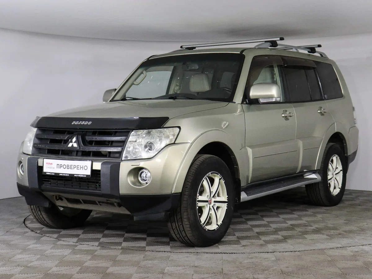 Mitsubishi Pajero IV