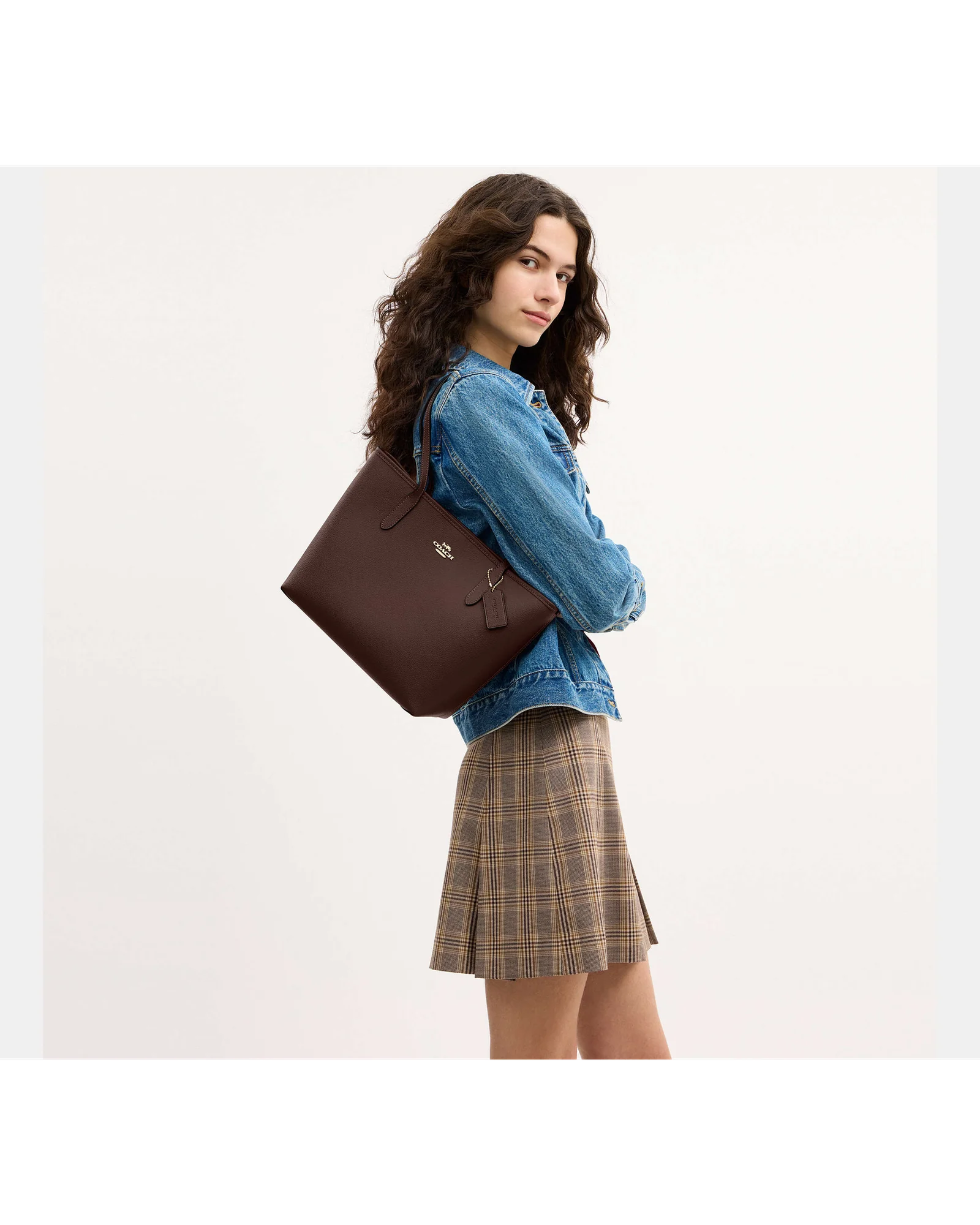 Женская сумка-тоут Coach City среднего размера — 15