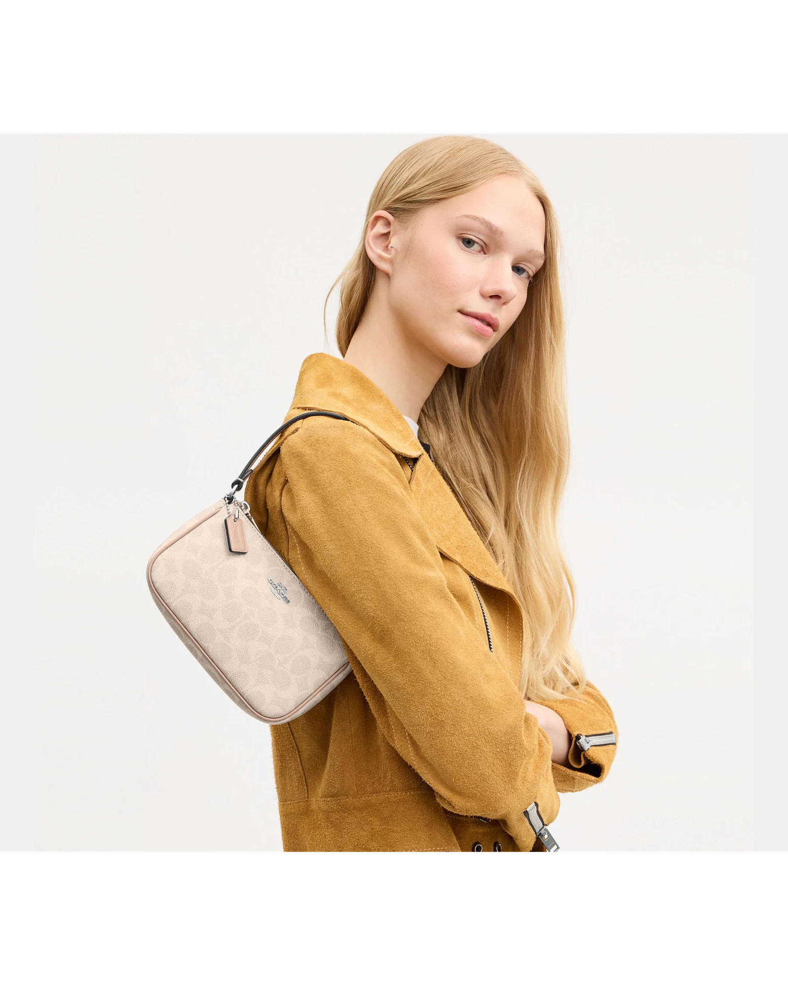 Сумка на плечо Coach Nolita 19 — 16