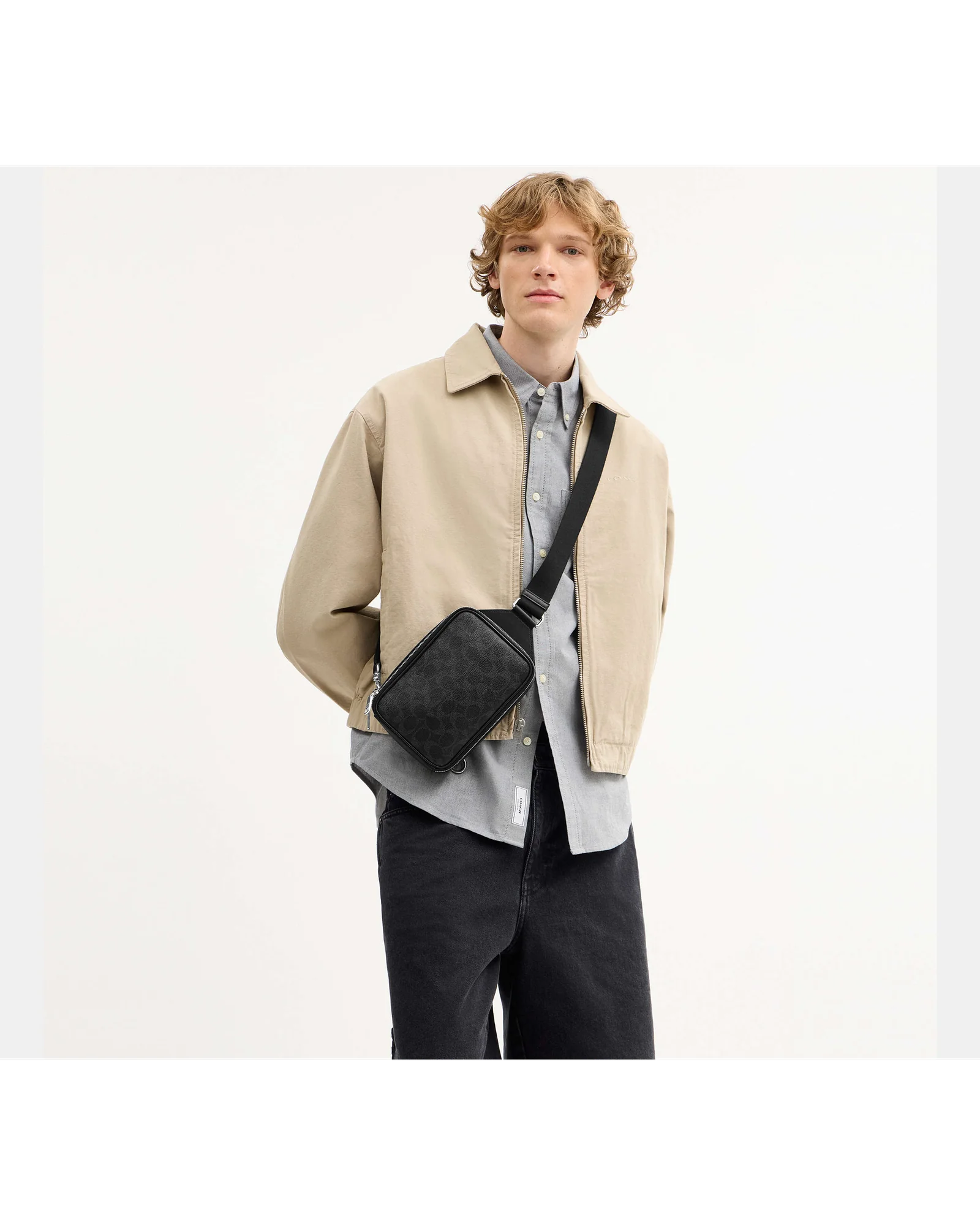Компактная мужская сумка-слинг Coach — 11