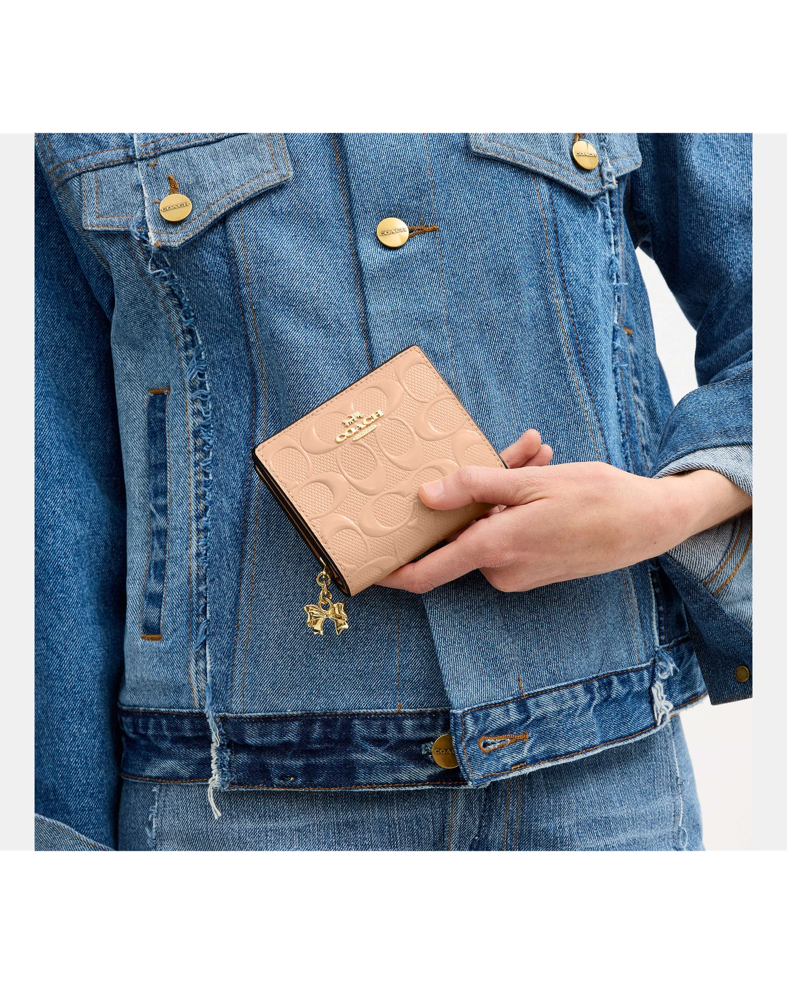 Кошелёк Coach на кнопке из фирменной кожи с подвеской — 8