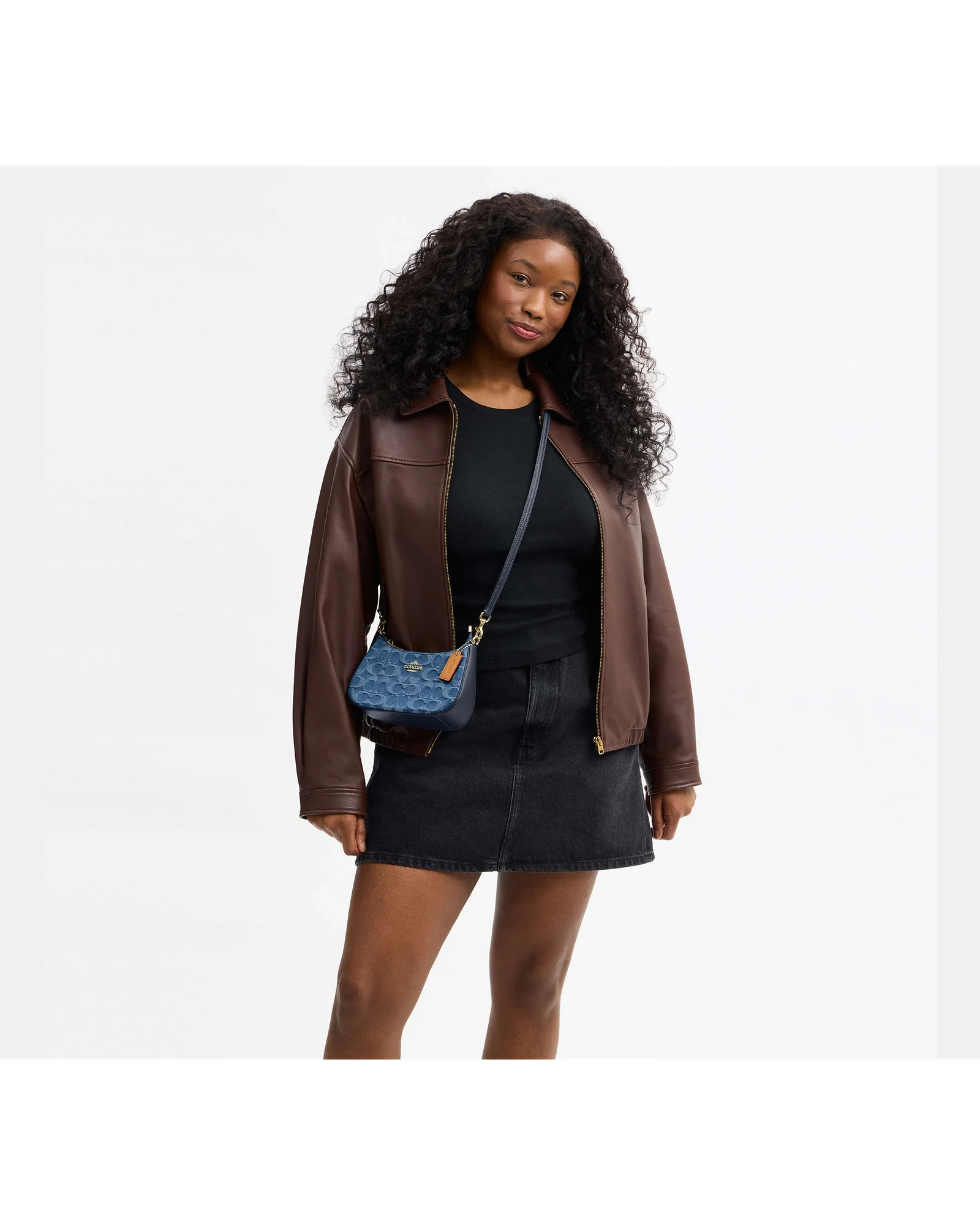 Мини-сумка кросс-боди Coach Teri из джинсовой ткани Signature — 6