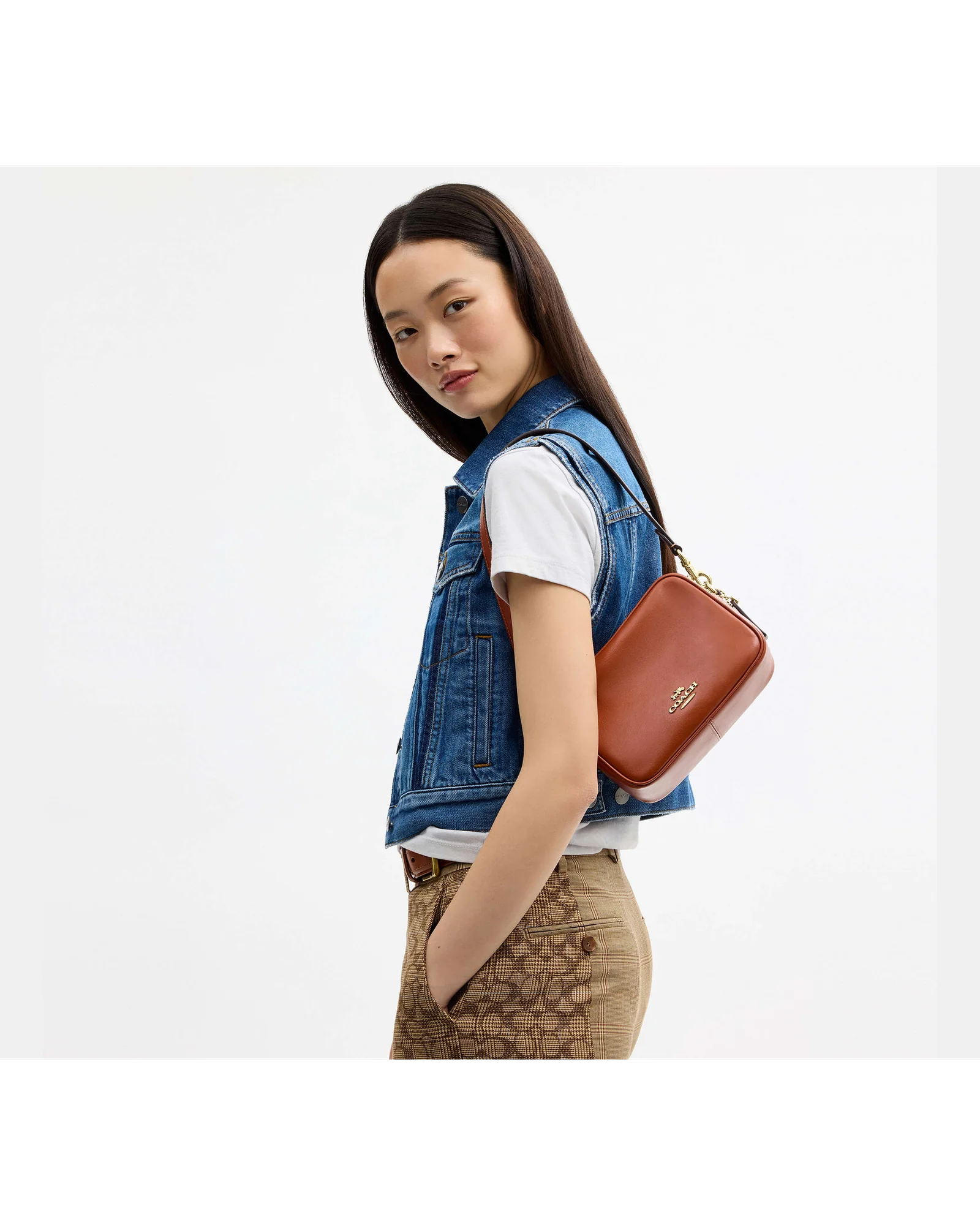 Мини-сумка-кроссбоди Coach Carey — 8