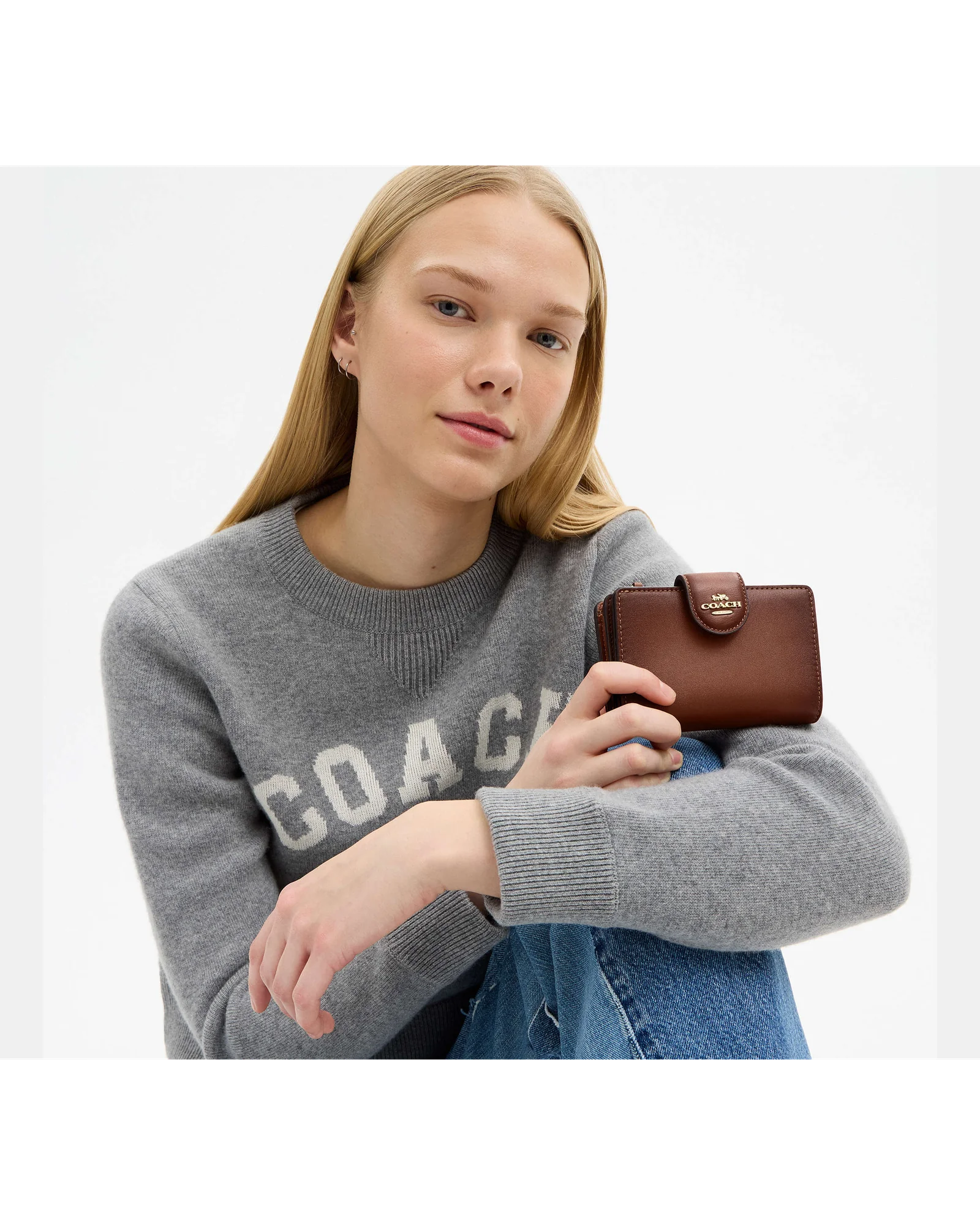 Кожаный кошелёк Coach Medium Corner Zip — 16