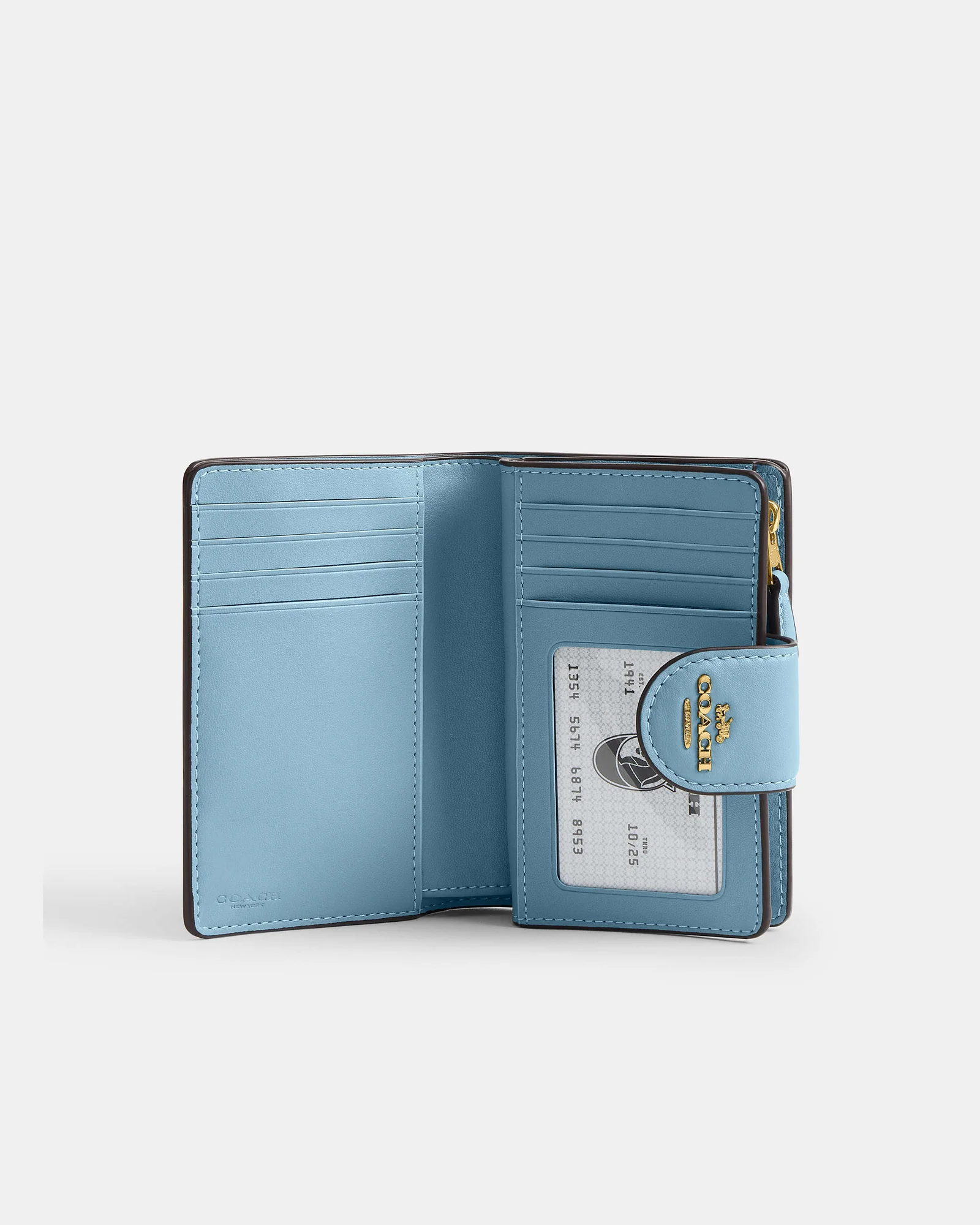 Кожаный кошелек Coach с тиснением на молнии — 9