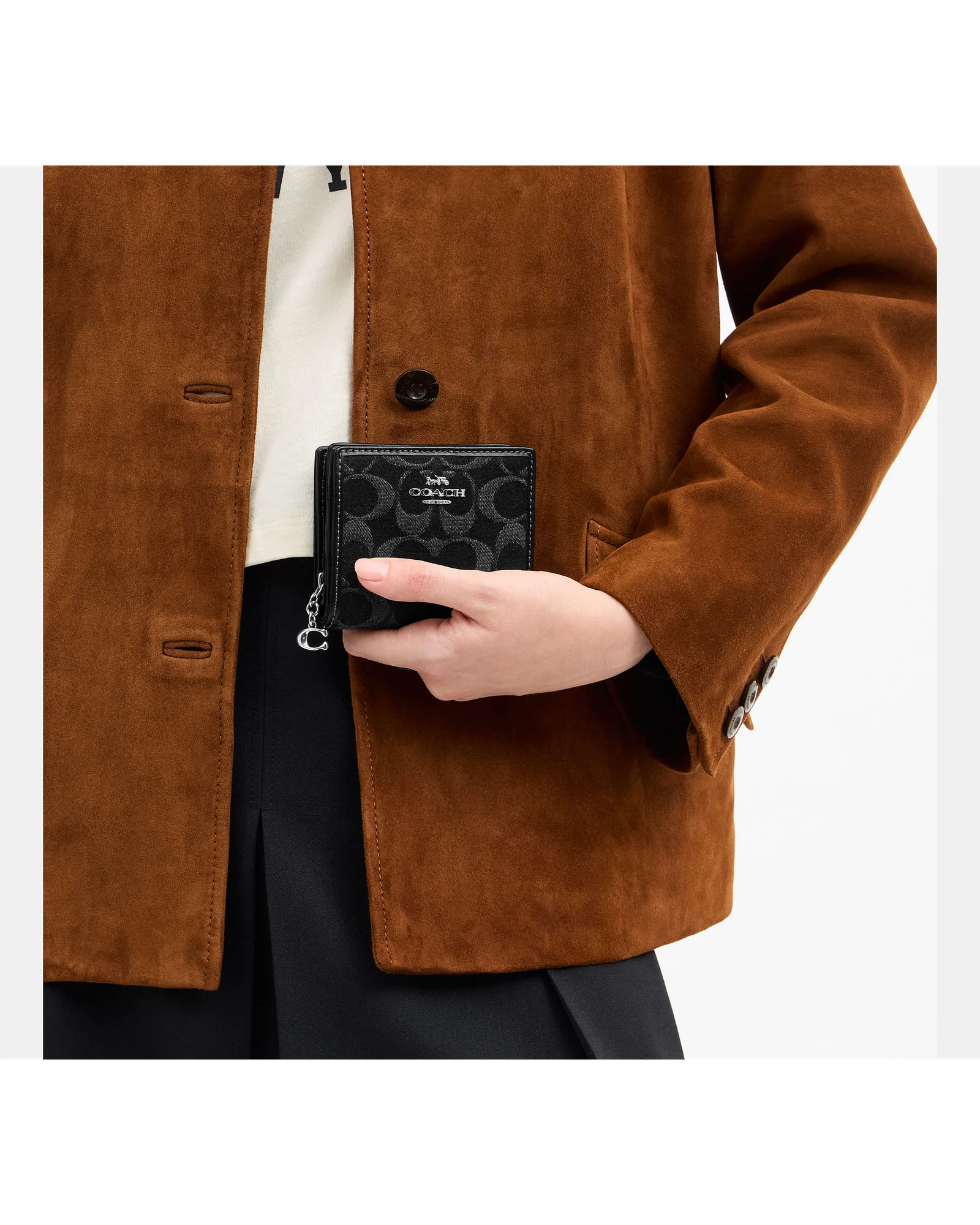 Компактный кошелек Coach на кнопке из фирменного денима — 2