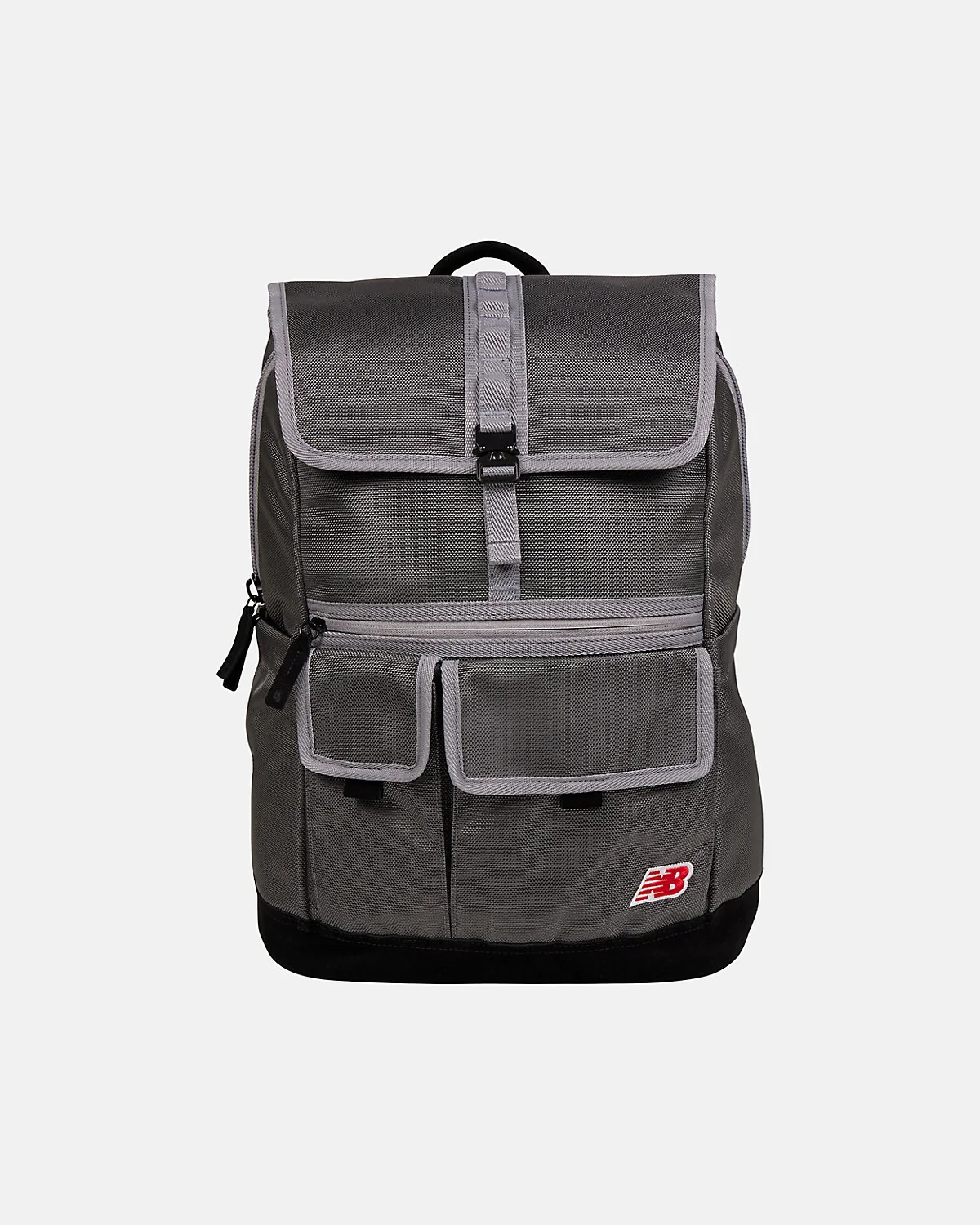 Чёрный рюкзак New Balance Legacy Icon Flap Backpack, вид спереди.