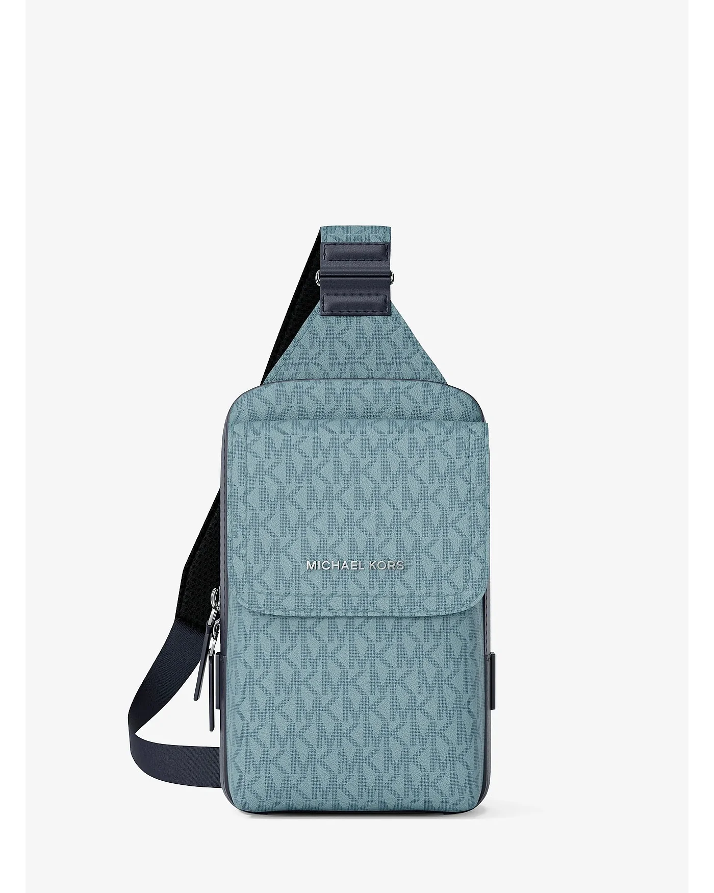 Голубая сумка Michael Kors Hudson с сигнатурным принтом и чёрным ремнём, вид спереди.