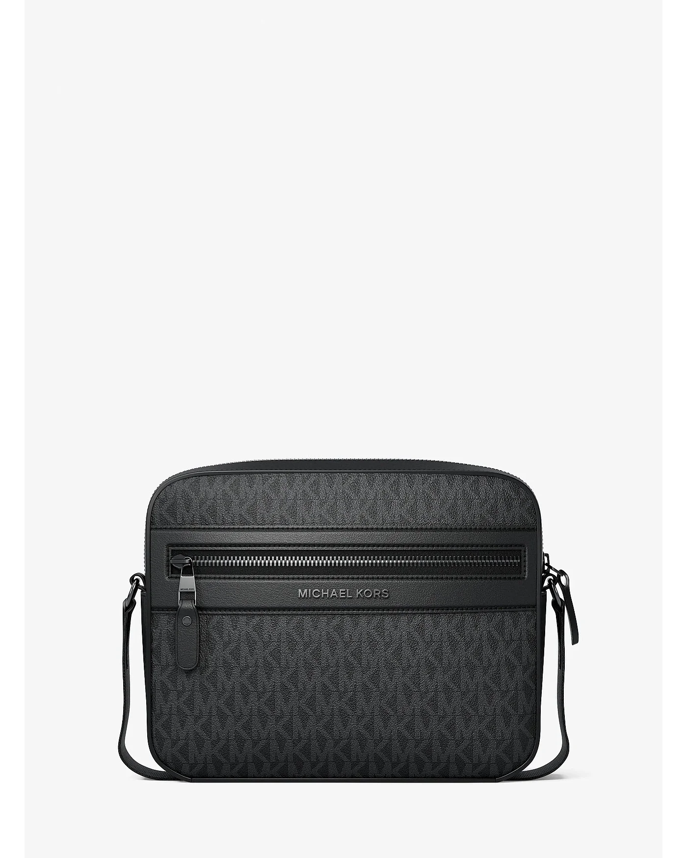Чёрная сумка Michael Kors Jet Set с сигнатурным принтом, вид спереди.