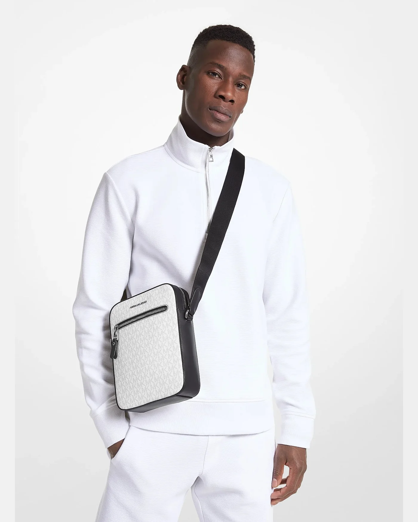 Сумка кросс-боди Michael Kors Henry с фирменным логотипом — 3