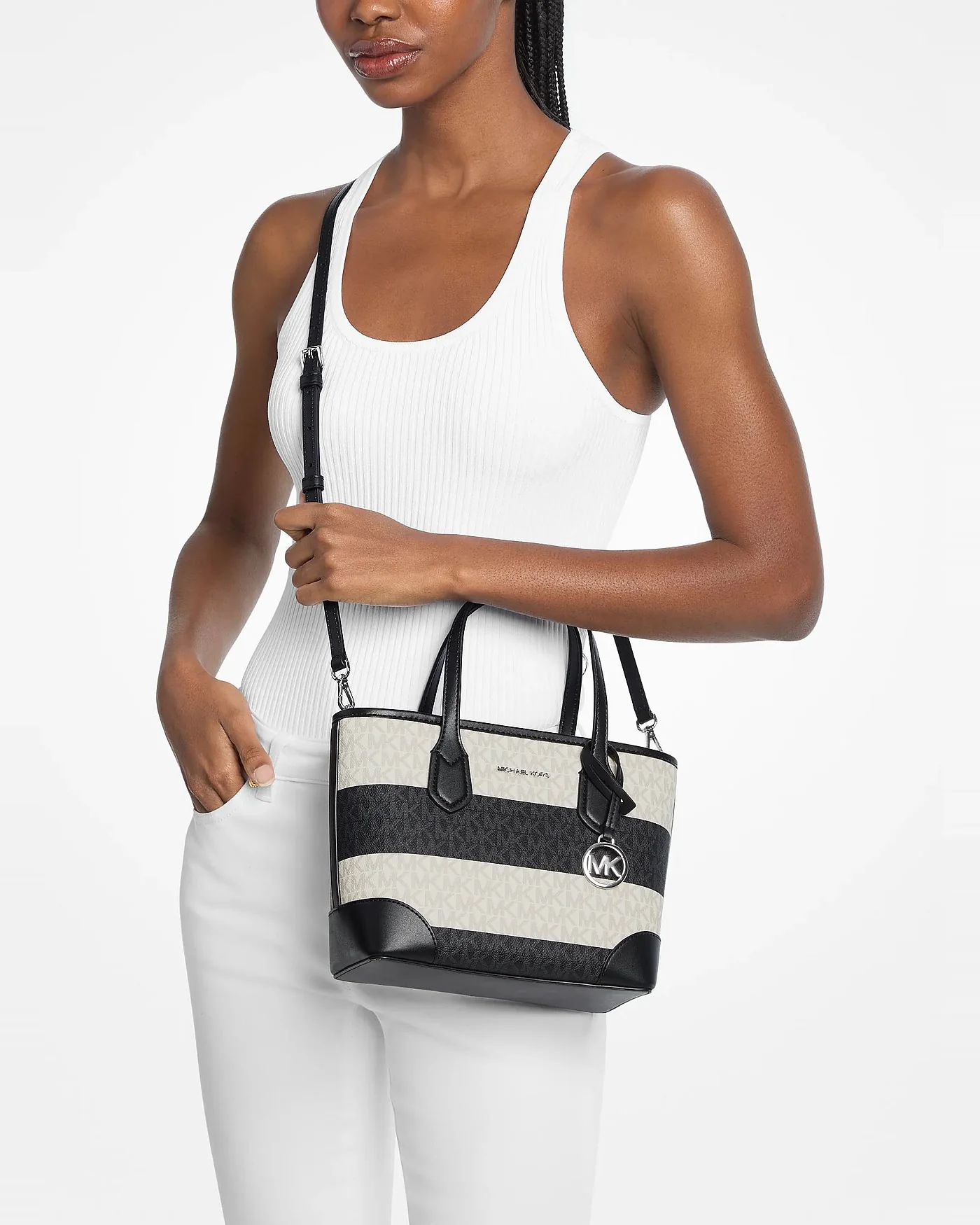 Сумка-кроссбоди Michael Kors Eva с монограммным принтом, чёрная — 4