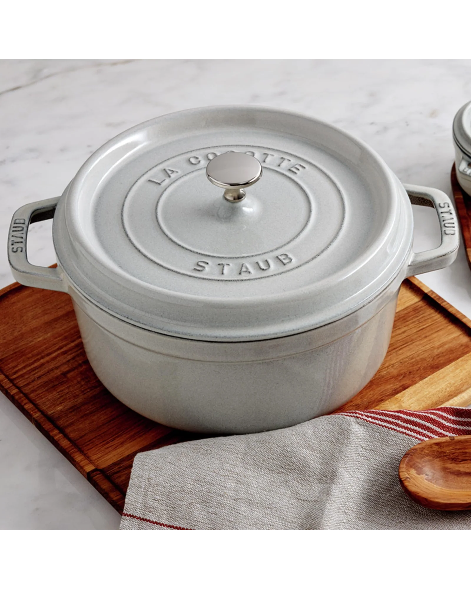 Кастрюля Staub Cocotte 4 qt Кремовый White Truffle — 2