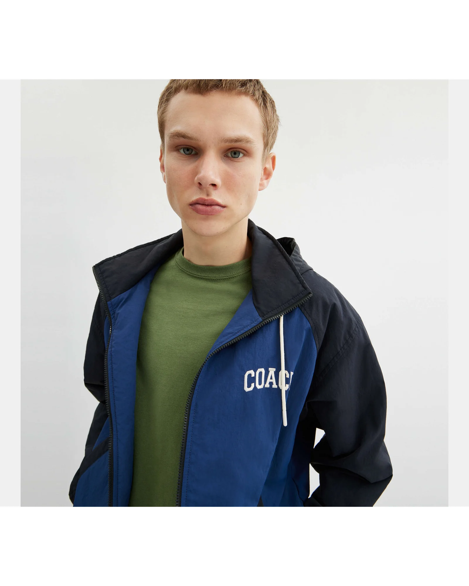 Стадионная куртка Coach из переработанного полиамида — 6