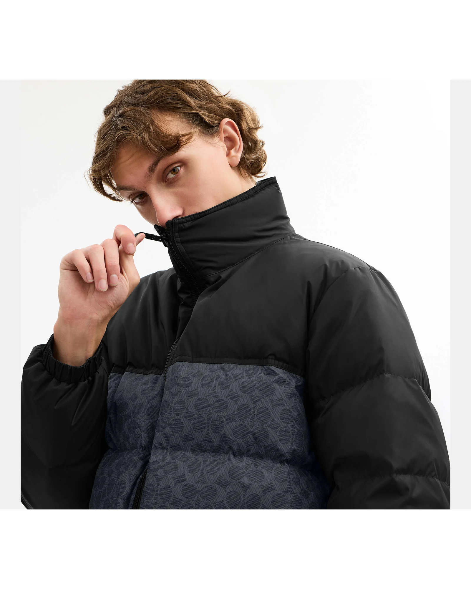 Пуховик Coach Signature из переработанного полиэстера — 14