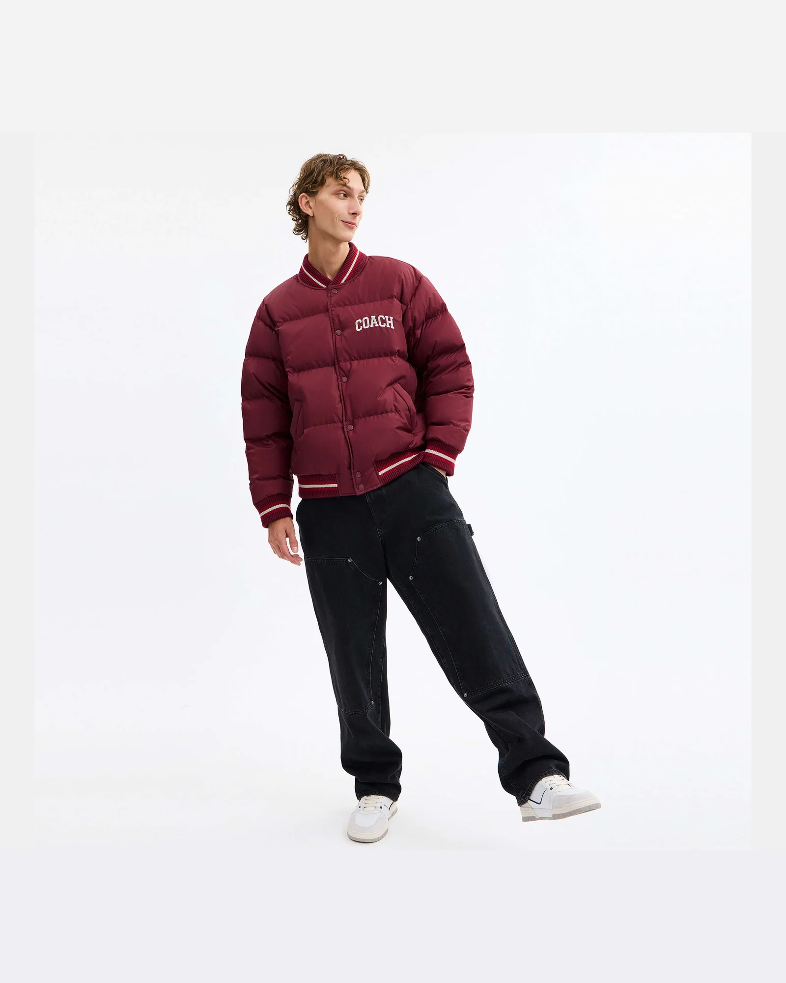Пуховик-бомбер Coach Varsity из переработанного полиэстера — 12