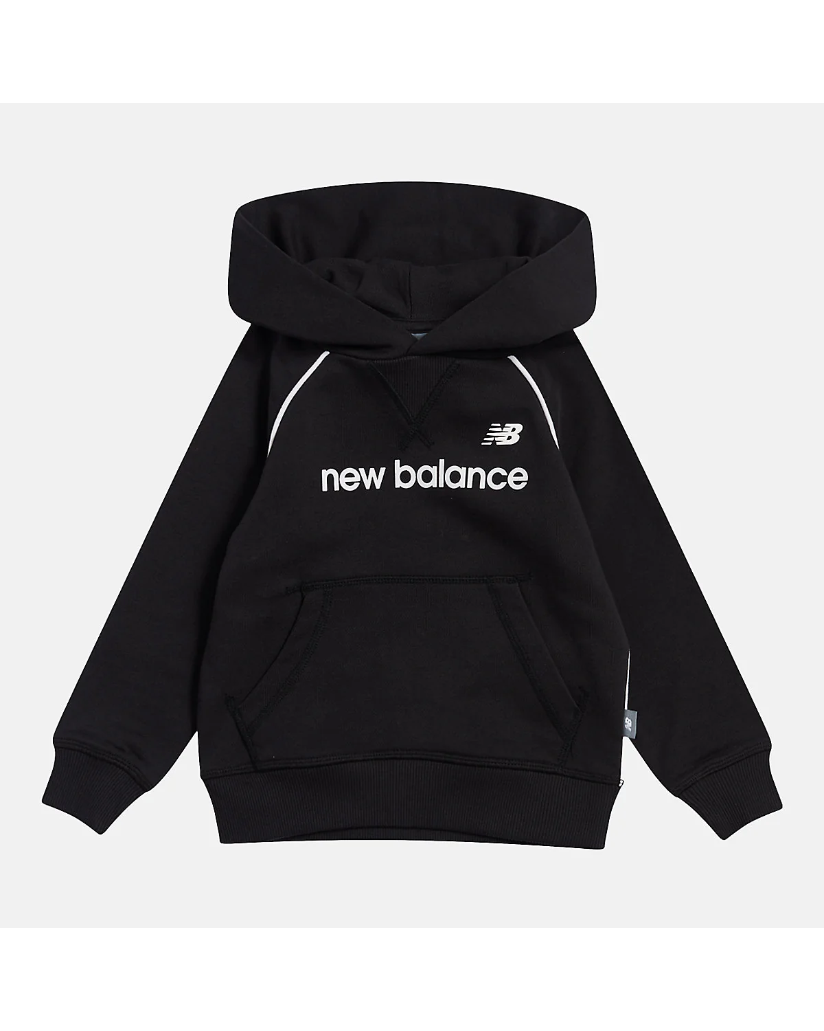 Чёрное детское худи New Balance с капюшоном и рефлексивными полосами, вид спереди